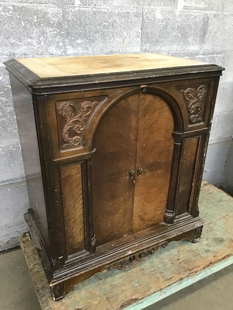 Vintage Stereo Second Use Building Materials and Salvage