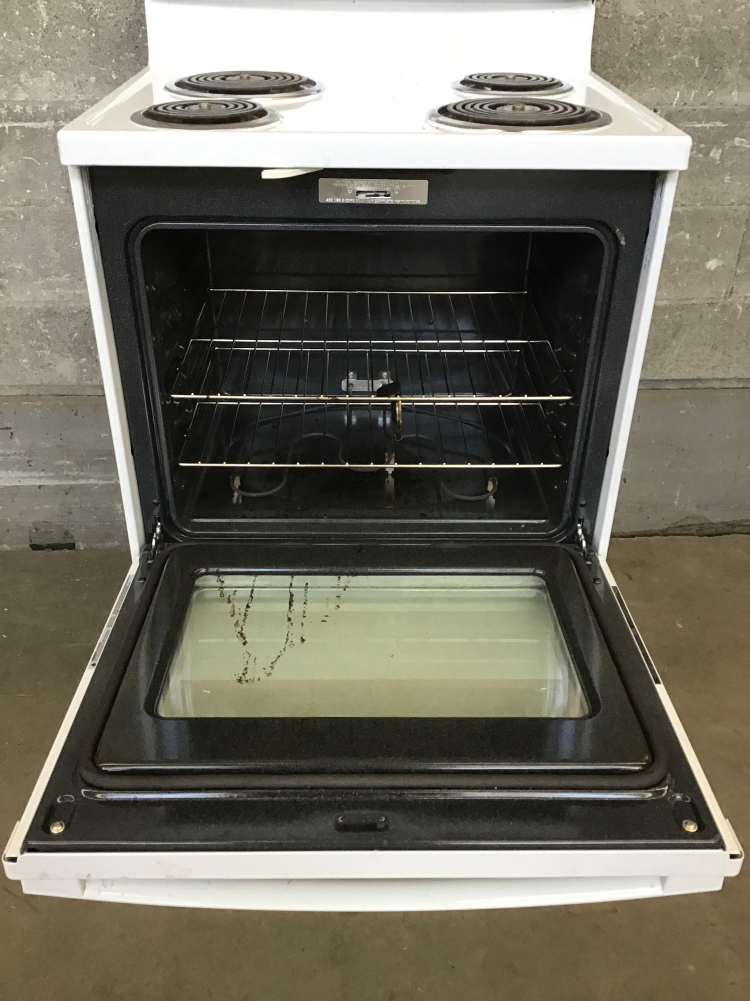 G&E White Electric Range | Second Use Building Materials and Salvage